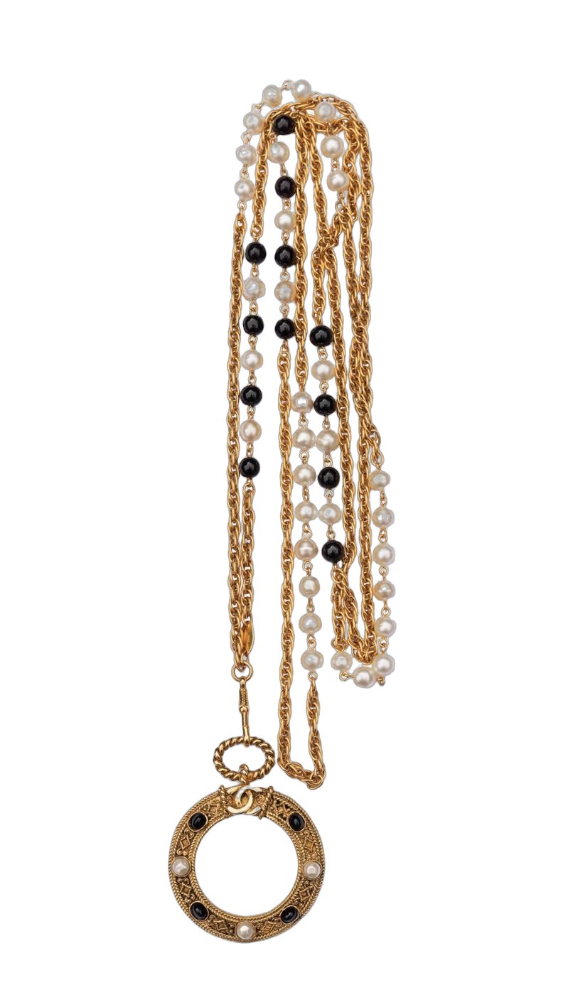 Chanel pendant necklace 1985