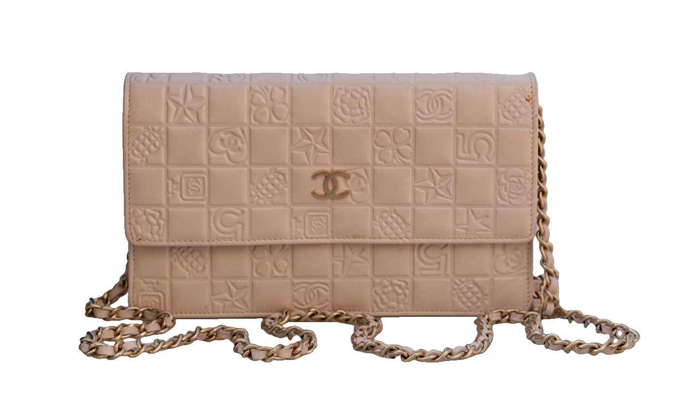 Chanel wallet on a chain